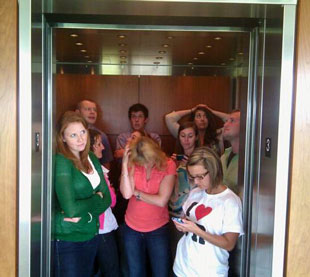 İNSAN ASANSÖRLERİ